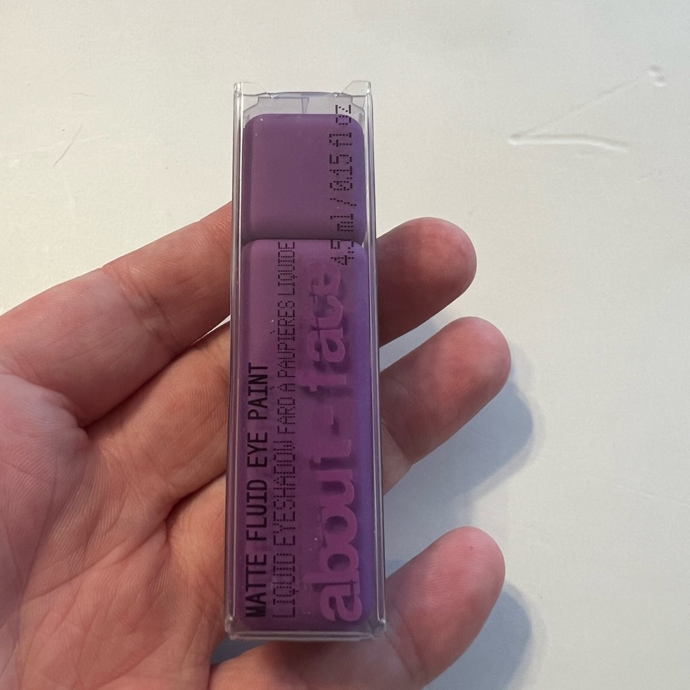 About face cream shadow